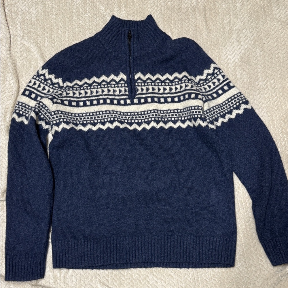 American Eagle Outfitters Blue and White Zip Up Sweater